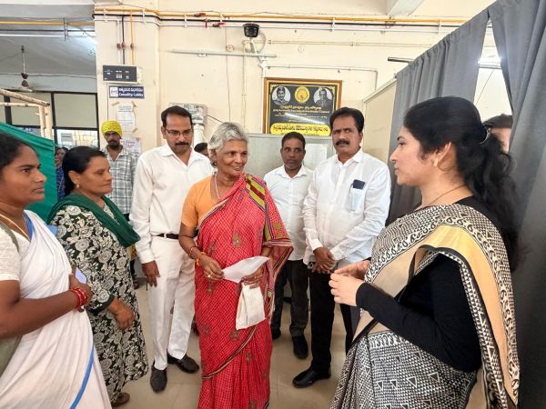 వైద్యుల దినోత్సవం: ఎలమంచిలి ప్రభుత్వ ఆసుపత్రిలో జడ్జి జి. స్పందన..