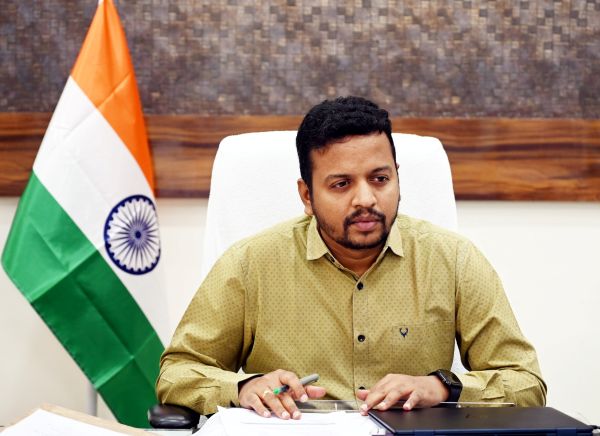 యోగాంధ్ర కార్యక్రమంపై జాయింట్ కలెక్టర్ ఎం.జె. అభిషేక్ గౌడ టెలి కాన్ఫరెన్స్