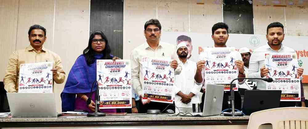 క్రీడలకు యువత ప్రాధాన్యత ఇవ్వాలి*.