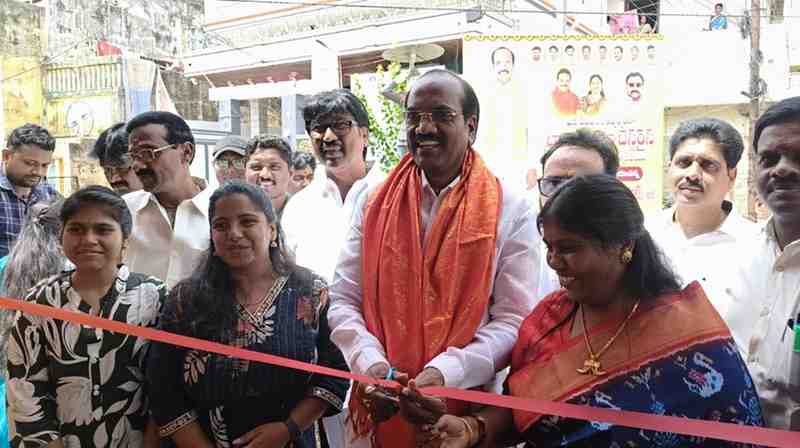 రక్తదానమే మహాదానం: స్వచ్ఛందంగా ముందుకు రావాలని ఏలూరు ఎమ్మెల్యే బడేటి చంటి పిలుపు