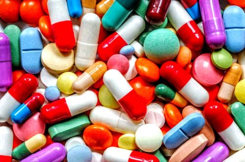 ముడిసరుకు కొరతతో భారీగా పెరగనున్న మందుల ధరలు – సామాన్యుడిపై అదనపు భారం !