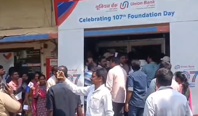 సింహాచలం చందనోత్సవం: టికెట్ల జారీలో గందరగోళం.. భక్తుల తీవ్ర నిరాశ