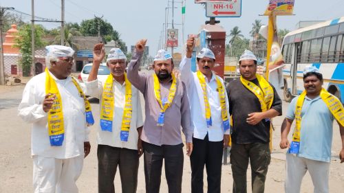 అనకాపల్లిలో ఆర్ అండ్ బి విఫలం – ఆమ్ ఆద్మీ పార్టీ ధర్నా