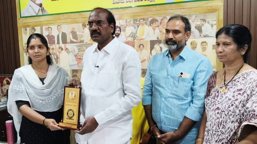 స్వీయ సెన్సస్ నమోదు చేసిన ఏలూరు ఎమ్మెల్యే బడేటి రాధాకృష్ణయ్య (చంటి)