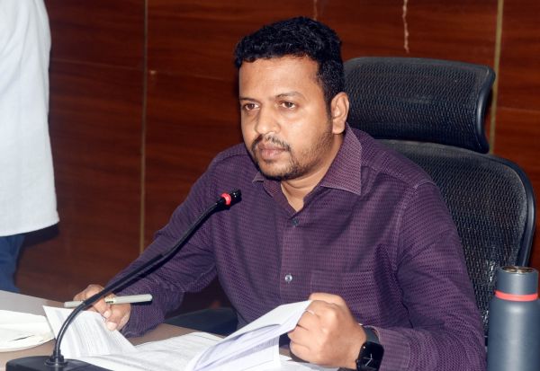 ఉపాధ్యాయులు,విద్యా శాఖ అధికార్లు డోర్ టు డోర్ ప్రచార కార్యక్రమాలు నిర్వహించాలి.