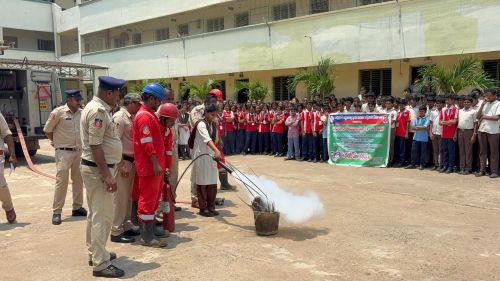 అగ్ని ప్రమాదాలపై అప్రమత్తత అవసరం: అగ్నిమాపక శాఖ అధికారి రాంబాబు