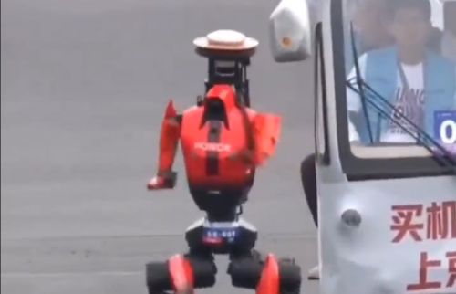 చైనీస్ హ్యూమనాయిడ్ రోబోకు అద్భుతం: హాఫ్ మారథాన్లో మనుషుల రికార్డును బద్దలు కొట్టేసింది!