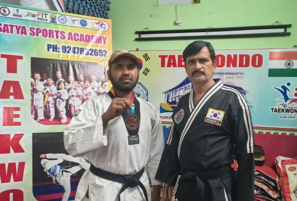 జాతీయ టైక్వాండో పోటీల్లో ఎలమంచిలి క్రీడాకారుడికి కాంస్య పతకం