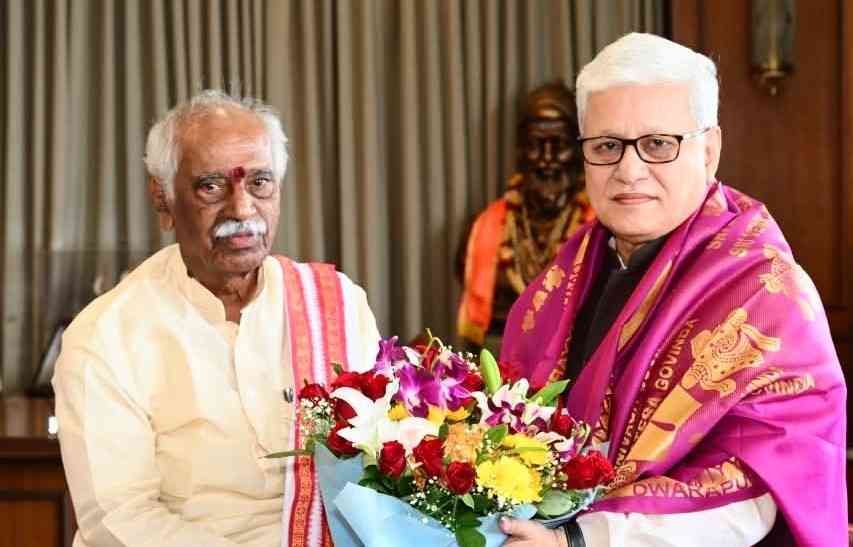 బండారు దత్తాత్రేయ జీవిత చరిత్ర పుస్తక ఆవిష్కరణ