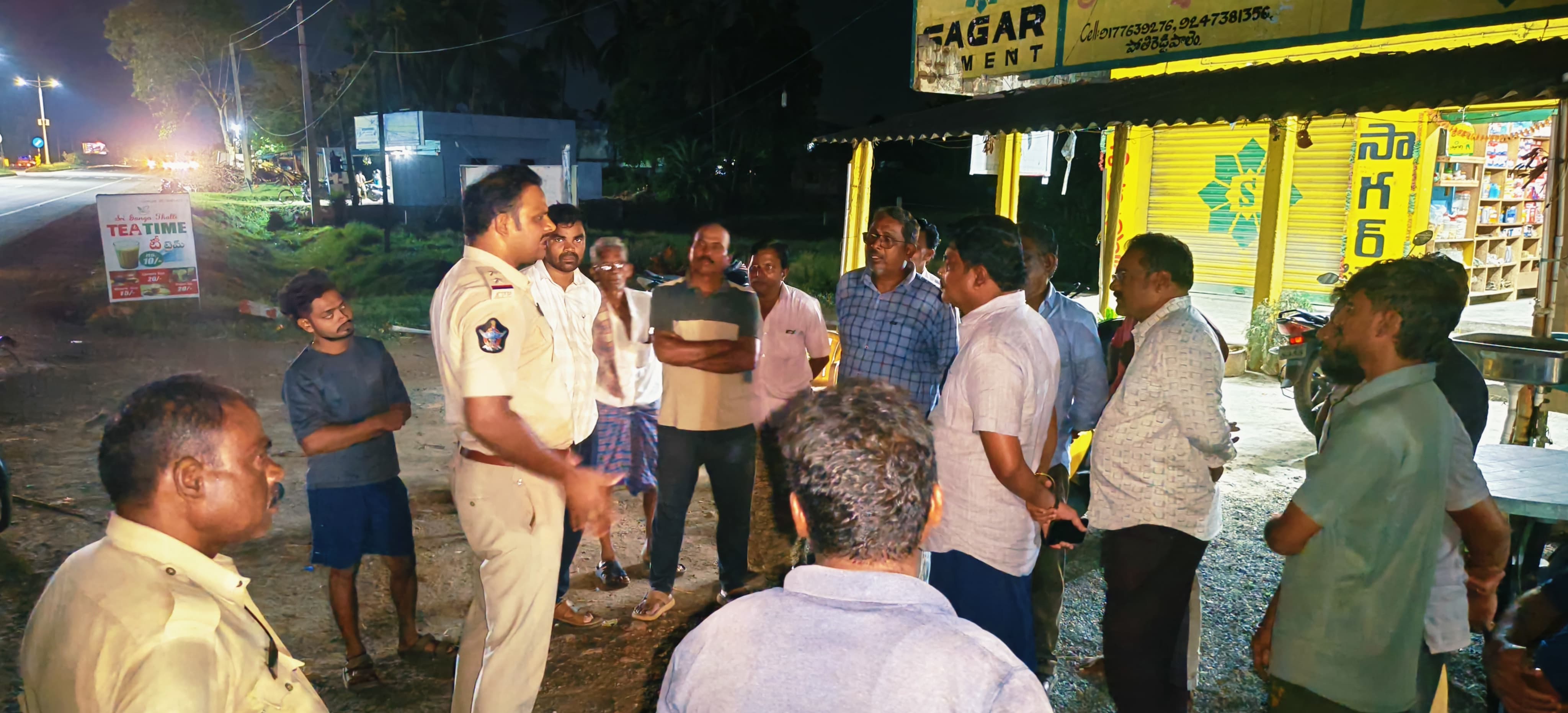 పోతిరెడ్డిపాలెం జంక్షన్ వద్ద రోడ్డు భద్రతా అవగాహన కార్యక్రమం