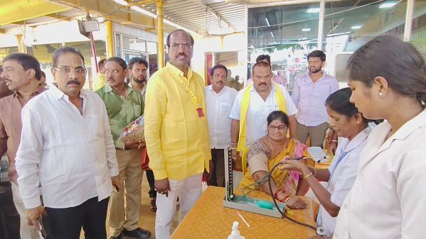 తెలుగుదేశం పార్టీ స్థాపనతో దేశానికే ఆదర్శంగా నిలచిన ఘనత నందమూరి తారక రామారావుగారికే దక్కుతుంది,