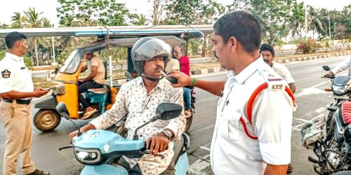 యలమంచిలిలో భారీగా డ్రంక్ అండ్ డ్రైవ్ తనిఖీలు: 73 మందికి భారీ జరిమానా, ముగ్గురికి రిమాండ్. 