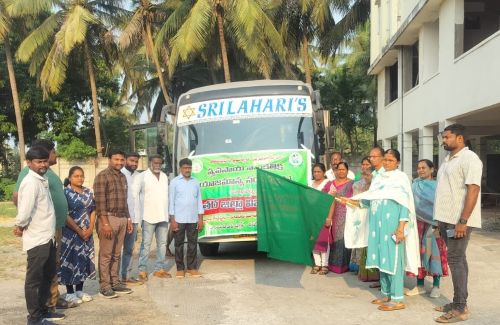 అభ్యుదయ రైతుల విజ్ఞాన యాత్ర: పోలవరం వెళ్ళిన యలమంచిలి రైతులు